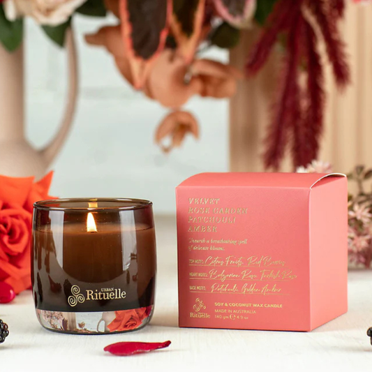 Urban Rituelle Velvet Rose Garden, Patchouli, Amber Scented Soy Candle 140g